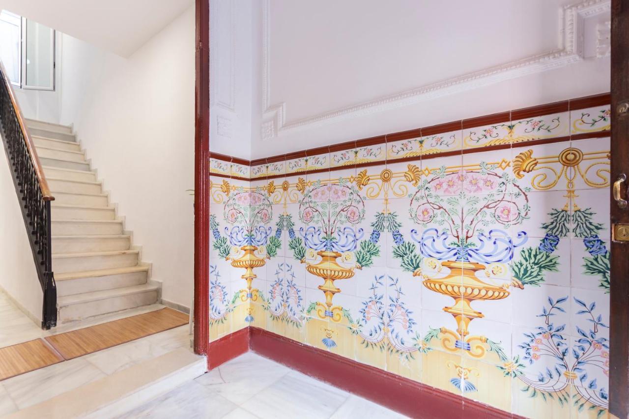 Sanders Lavender - Delightful Two-Bedroom Apartment Downtown Málaga Exteriör bild