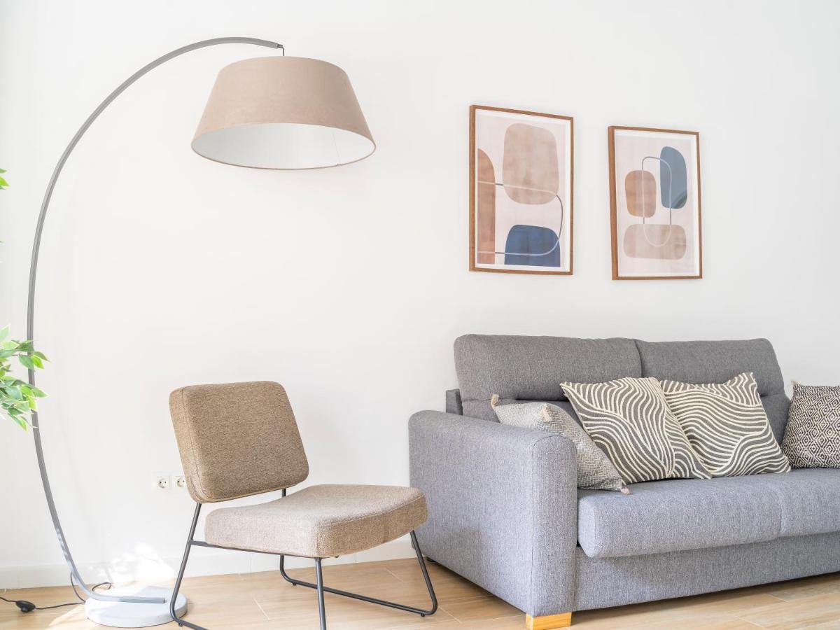 Sanders Lavender - Delightful Two-Bedroom Apartment Downtown Málaga Exteriör bild