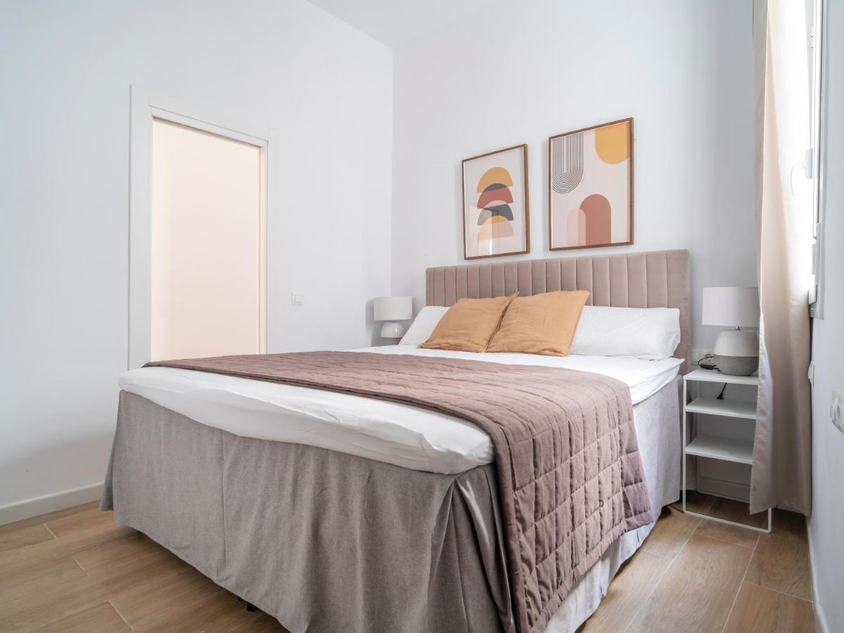 Sanders Lavender - Delightful Two-Bedroom Apartment Downtown Málaga Exteriör bild